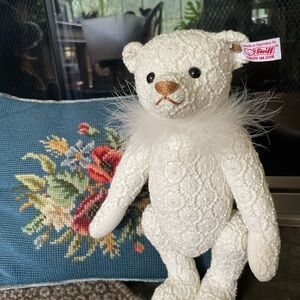 STEIFF CHANTILLY LACE Teddy Bear 035258 WHITE LACE with FEATHER BOA